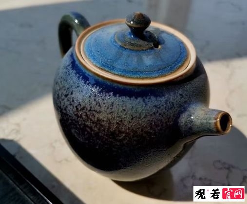 挑选自然落灰柴烧茶壶这几个特点