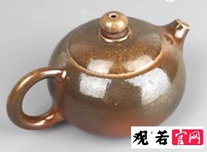 探索建水紫陶柴烧过程：从黏土到艺术品的转变