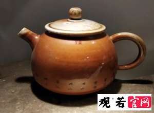 观若柴烧紫砂壶：烹饪茶汤的艺术如何使用观若柴烧壶？