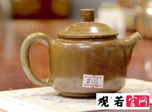 柴火的独特魅力：观若柴烧紫砂壶泡出的美味茶汤